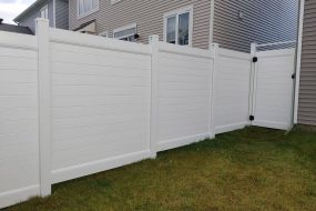 white horizontal fence